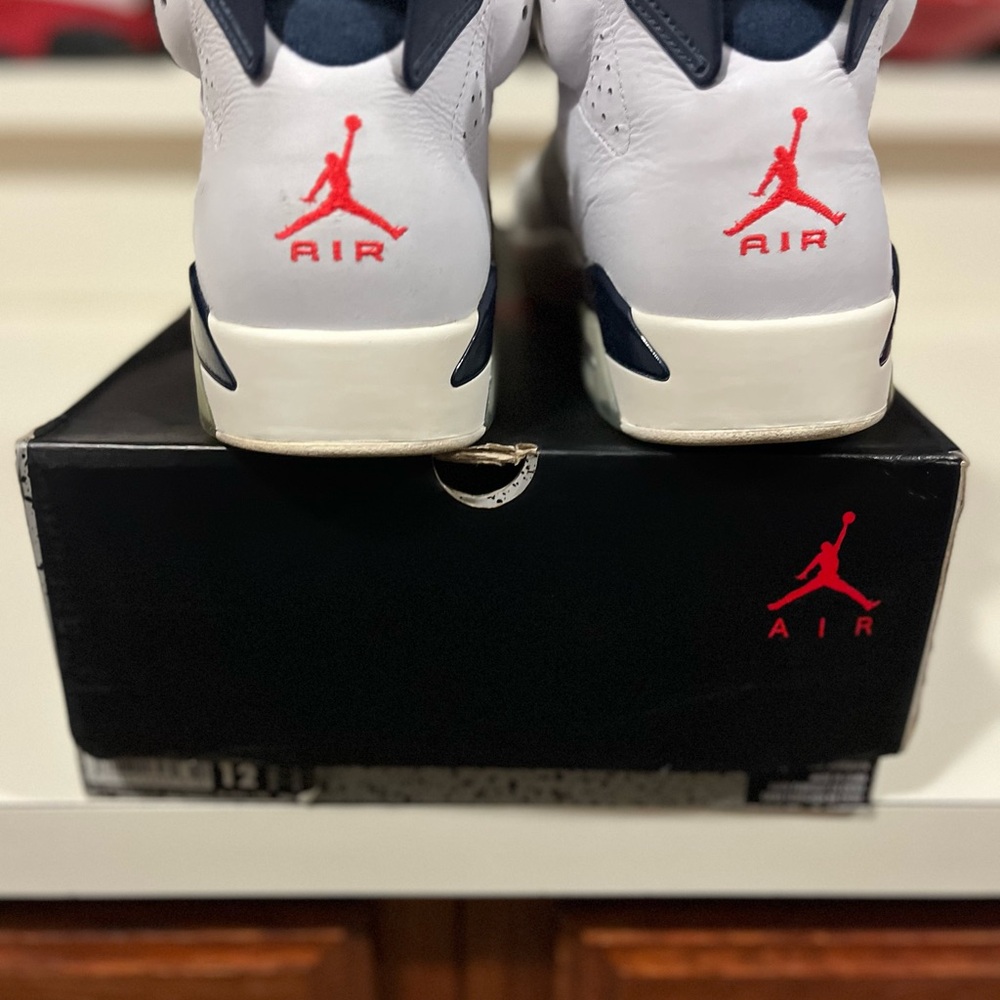 Jordan Retro 6. White, blue, infrared, gray. Size 12